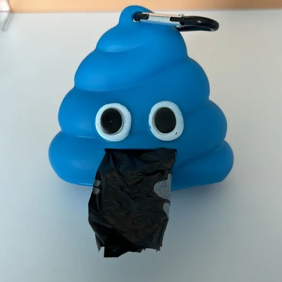 Blue Silicone Dog Poop Bag Dispenser - Picture 5 of 6